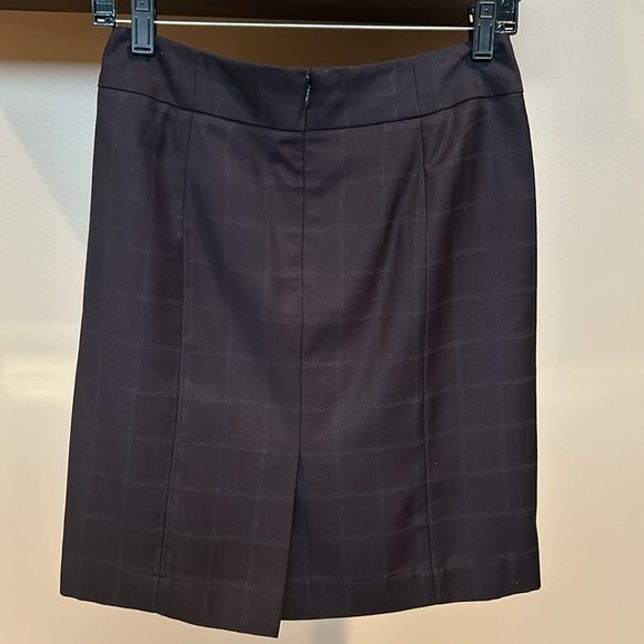 Banana Republic:A-line Skirt Blue w/Light Blue Check Detail 0. 15% off 2+ bundle - Picture 3 of 4